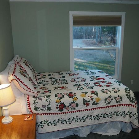 The Green Lake Getaway - Shared Lake Access! Interlochen Εξωτερικό φωτογραφία