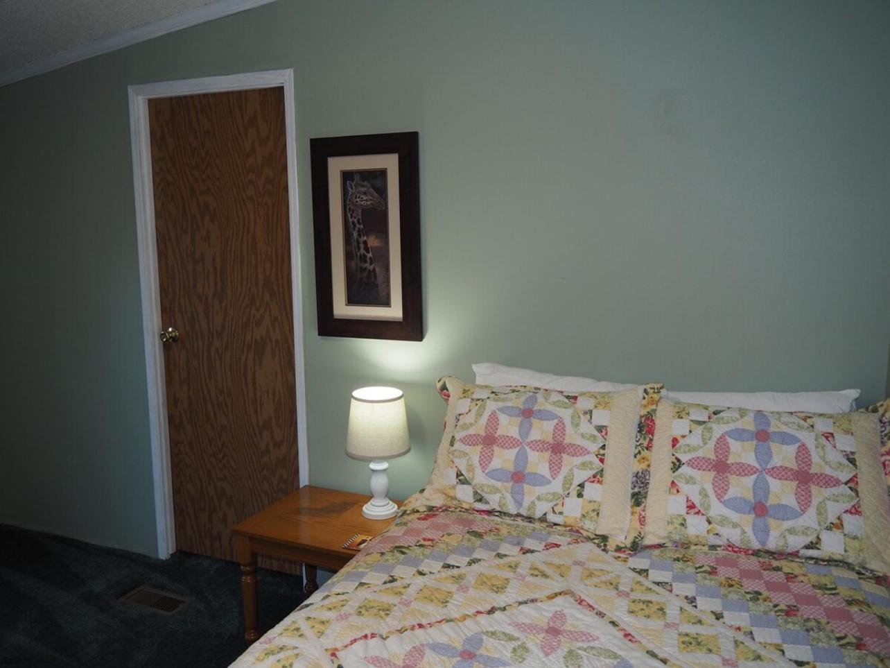The Green Lake Getaway - Shared Lake Access! Interlochen Εξωτερικό φωτογραφία